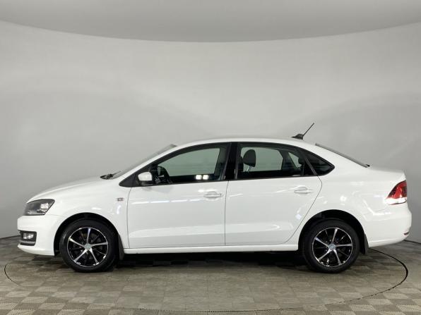 Volkswagen Polo V Рестайлинг с пробегом 2018 года, цена 1 340 000 рублей, 91555 км, седан, Автокод Объявления