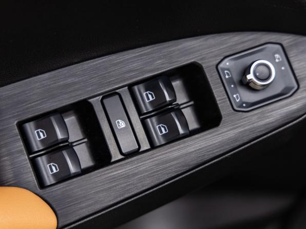 Haval Jolion I с пробегом 2023 года, цена 1 798 000 рублей, 76976 км, внедорожник, Автокод Объявления