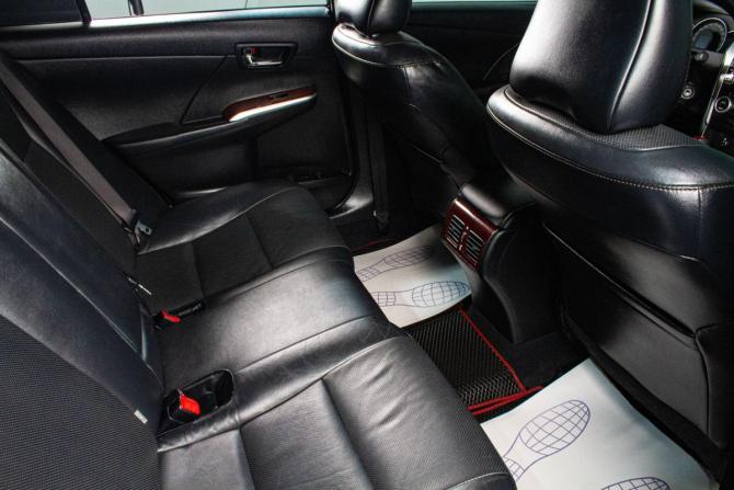 Toyota Camry VII (XV50) Рестайлинг с пробегом 2013 года, цена 1 699 000 рублей, 244378 км, седан, Автокод Объявления