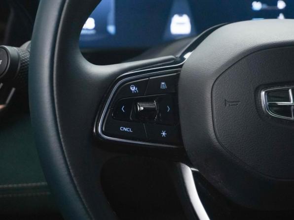 Geely Monjaro I с пробегом 2023 года, цена 3 149 650 рублей, 40904 км, внедорожник, Автокод Объявления