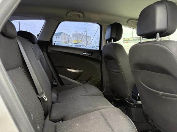 Opel Astra J Рестайлинг с пробегом 2012 года, цена 590 000 рублей, 243000 км, универсал, Автокод Объявления