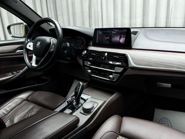 BMW 5 серии VII (G30/G31/G38) с пробегом 2020 года, цена 3 939 000 рублей, 96000 км, седан, Автокод Объявления