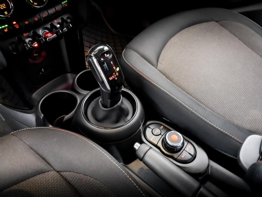 Mini Hatch III (F55/F56) Рестайлинг Москва  - изображение 25