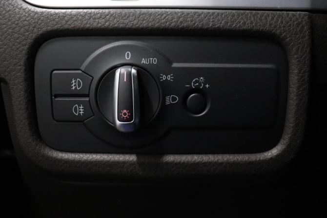 Volkswagen Touareg II с пробегом 2012 года, цена 2 015 000 рублей, 244758 км, внедорожник, Автокод Объявления