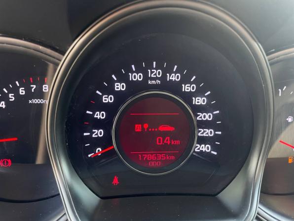Kia Ceed II с пробегом 2013 года, цена 890 000 рублей, 178635 км, хэтчбек, Автокод Объявления