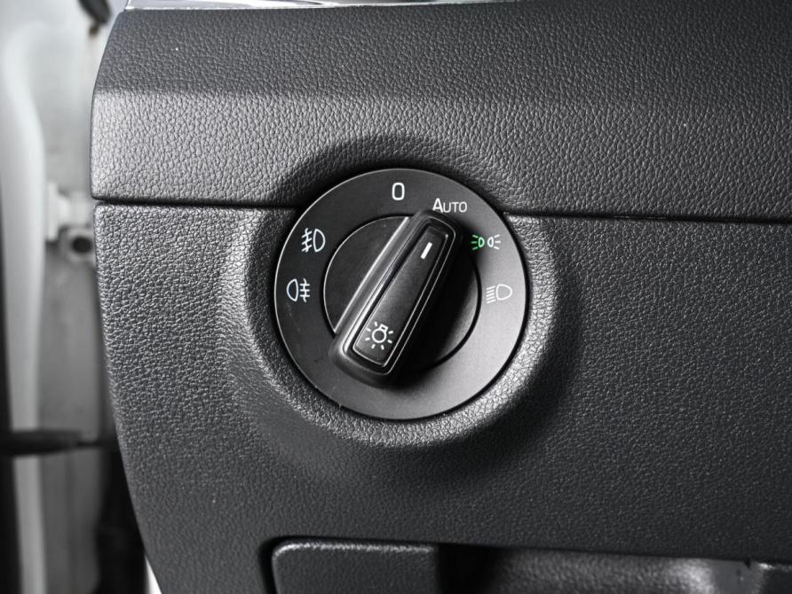 Skoda Octavia III (A7) Рестайлинг Ростов-на-Дону  - изображение 17