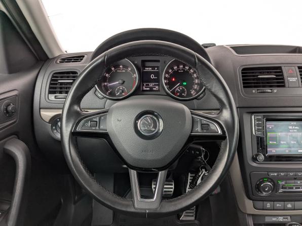 Skoda Yeti I Рестайлинг с пробегом 2017 года, цена 1 950 000 рублей, 78509 км, внедорожник, Автокод Объявления