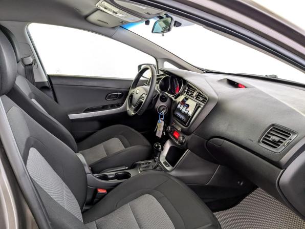 Kia Ceed II Рестайлинг с пробегом 2017 года, цена 1 185 000 рублей, 177682 км, хэтчбек, Автокод Объявления