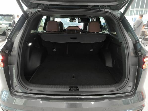 Geely Monjaro I с пробегом 2023 года, цена 2 550 000 рублей, 124543 км, внедорожник, Автокод Объявления