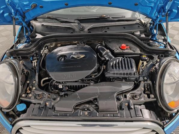 Mini Hatch III (F55/F56) с пробегом 2014 года, цена 1 329 000 рублей, 140070 км, хэтчбек, Автокод Объявления