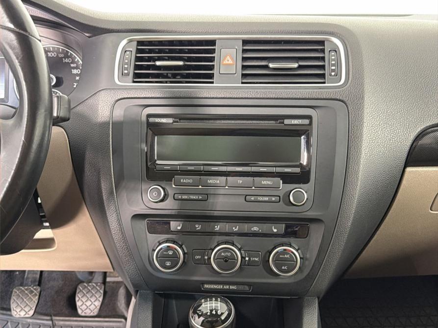 Volkswagen Jetta VI Архангельск  - изображение 11