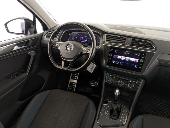 Volkswagen Tiguan II с пробегом 2019 года, цена 1 959 000 рублей, 181317 км, внедорожник, Автокод Объявления
