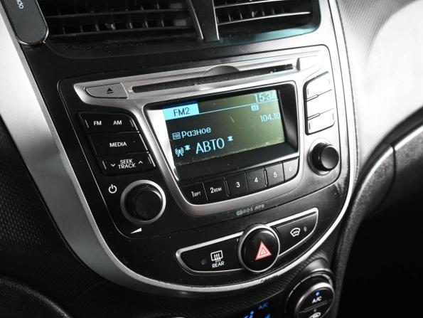 Hyundai Solaris I Рестайлинг с пробегом 2016 года, цена 1 229 000 рублей, 92250 км, седан, Автокод Объявления