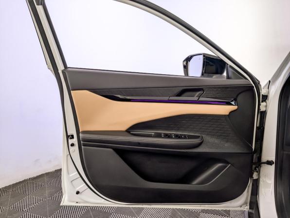 Changan UNI-V I с пробегом 2023 года, цена 2 045 000 рублей, 49815 км, лифтбек, Автокод Объявления