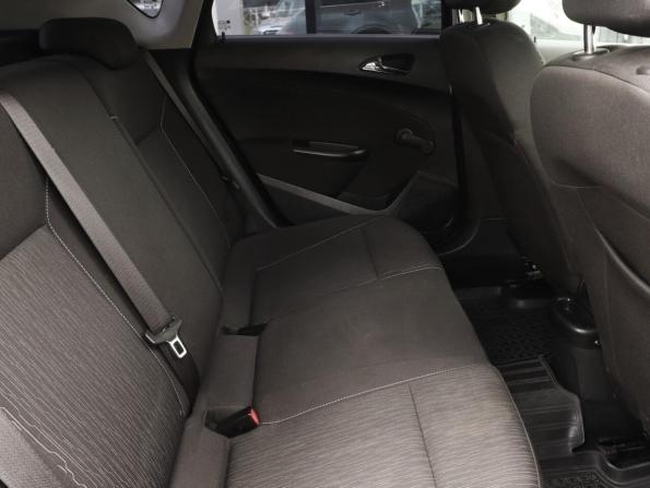 Opel Astra J Рестайлинг с пробегом 2012 года, цена 752 000 рублей, 129014 км, хэтчбек, Автокод Объявления
