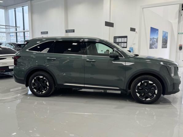 Kia Sorento IV Рестайлинг с пробегом 2024 года, цена 4 895 000 рублей, 33000 км, внедорожник, Автокод Объявления