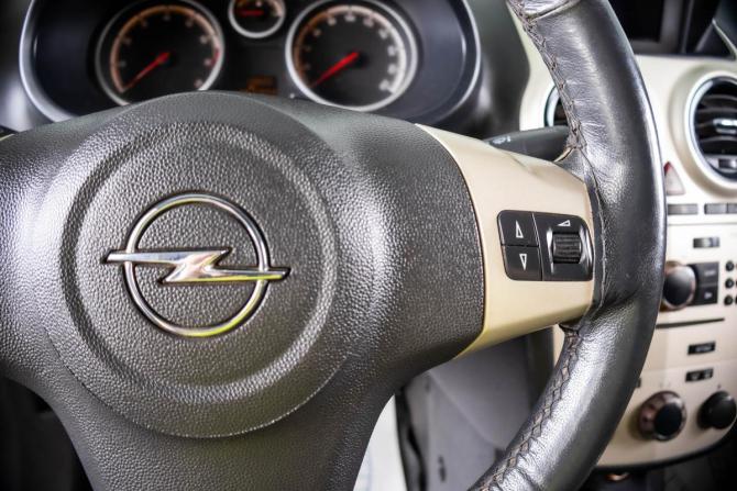 Opel Corsa D с пробегом 2008 года, цена 389 000 рублей, 258000 км, хэтчбек, Автокод Объявления