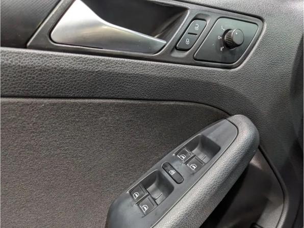 Volkswagen Jetta VI с пробегом 2013 года, цена 835 000 рублей, 256000 км, седан, Автокод Объявления