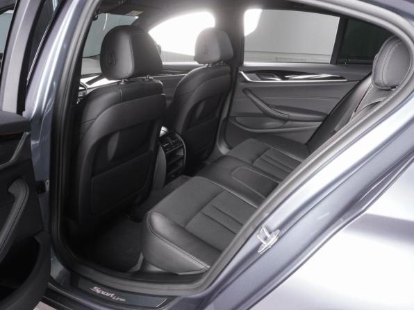 BMW 5 серии VII (G30/G31/G38) с пробегом 2018 года, цена 3 745 000 рублей, 96389 км, седан, Автокод Объявления