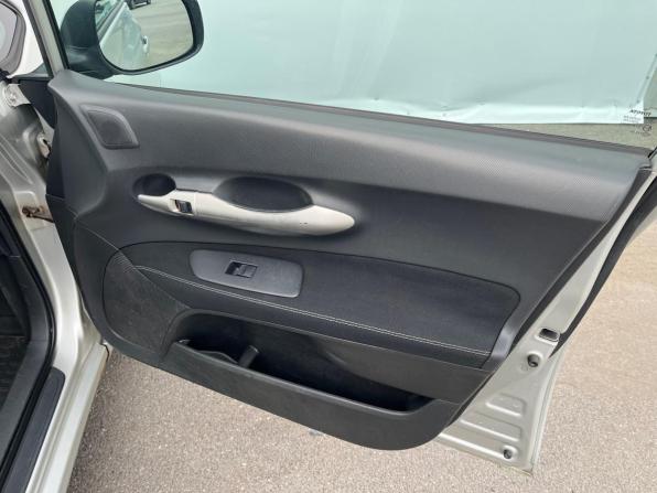 Toyota Auris I с пробегом 2009 года, цена 480 000 рублей, 290000 км, хэтчбек, Автокод Объявления