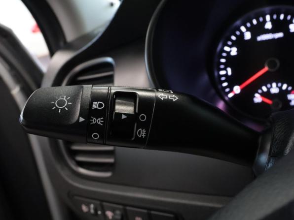 Kia Rio IV с пробегом 2019 года, цена 1 532 000 рублей, 75479 км, хэтчбек, Автокод Объявления