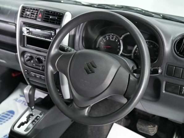 Suzuki Jimny III Рестайлинг 2 с пробегом 2017 года, цена 1 255 000 рублей, 72500 км, внедорожник, Автокод Объявления