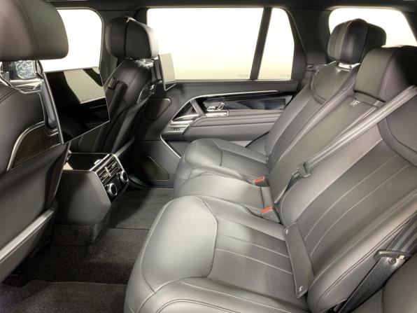 Land Rover Range Rover V с пробегом 2024 года, цена 29 900 000 рублей, 1310 км, внедорожник, Автокод Объявления