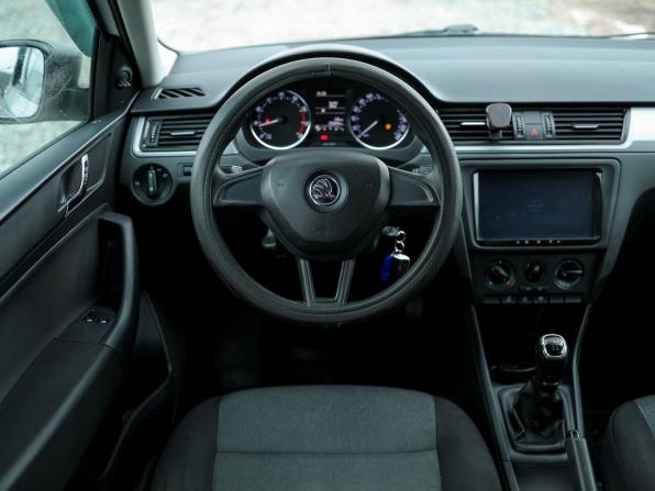 Skoda Rapid I с пробегом 2016 года, цена 899 000 рублей, 190858 км, лифтбек, Автокод Объявления