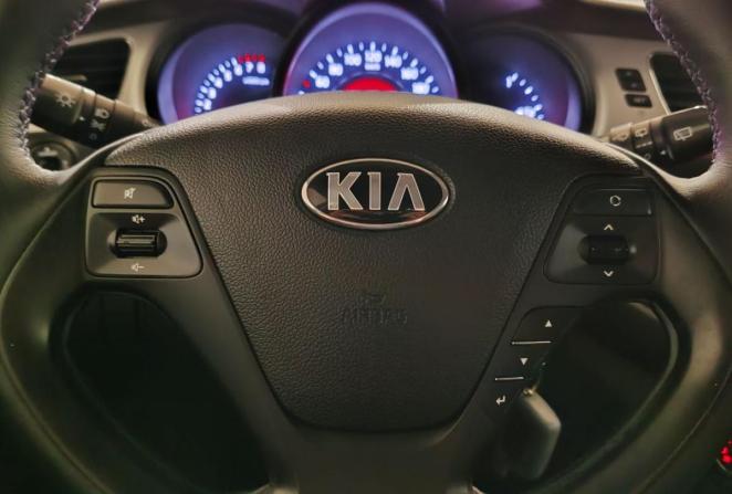 Kia Ceed II с пробегом 2014 года, цена 950 000 рублей, 162952 км, хэтчбек, Автокод Объявления