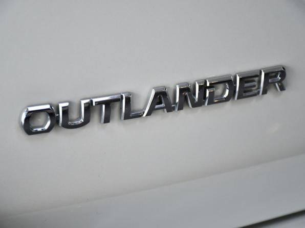 Mitsubishi Outlander III Рестайлинг 3 с пробегом 2022 года, цена 2 970 000 рублей, 54576 км, внедорожник, Автокод Объявления