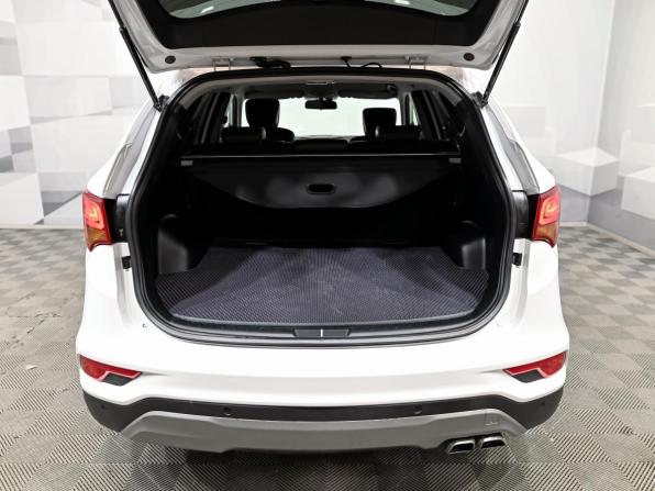 Hyundai Santa Fe III Рестайлинг с пробегом 2017 года, цена 2 390 000 рублей, 118226 км, внедорожник, Автокод Объявления