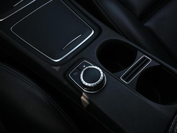 Mercedes-Benz GLA I (X156) Рестайлинг с пробегом 2018 года, цена 2 699 000 рублей, 118696 км, внедорожник, Автокод Объявления