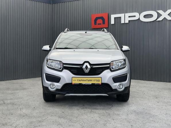 Renault Sandero II с пробегом 2015 года, цена 947 000 рублей, 46534 км, хэтчбек, Автокод Объявления