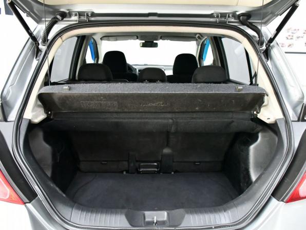 Nissan Tiida I Рестайлинг с пробегом 2010 года, цена 717 000 рублей, 182027 км, хэтчбек, Автокод Объявления