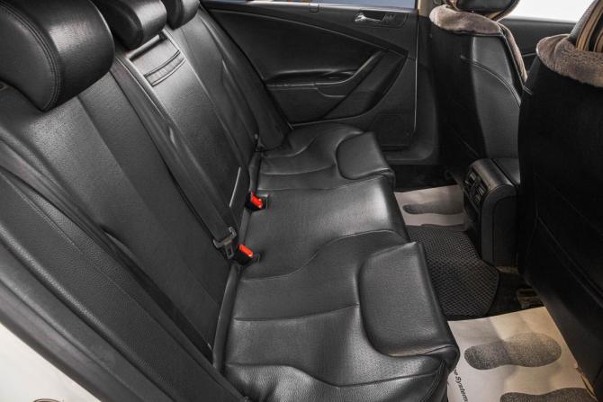 Volkswagen Passat B6 с пробегом 2007 года, цена 699 000 рублей, 266000 км, седан, Автокод Объявления