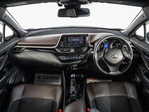Toyota C-HR I с пробегом 2017 года, цена 1 850 000 рублей, 120030 км, внедорожник, Автокод Объявления