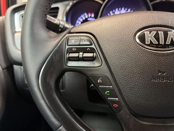 Kia Ceed II с пробегом 2015 года, цена 1 450 000 рублей, 73371 км, хэтчбек, Автокод Объявления