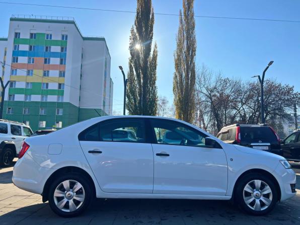 Skoda Rapid I с пробегом 2016 года, цена 1 285 000 рублей, 89356 км, лифтбек, Автокод Объявления