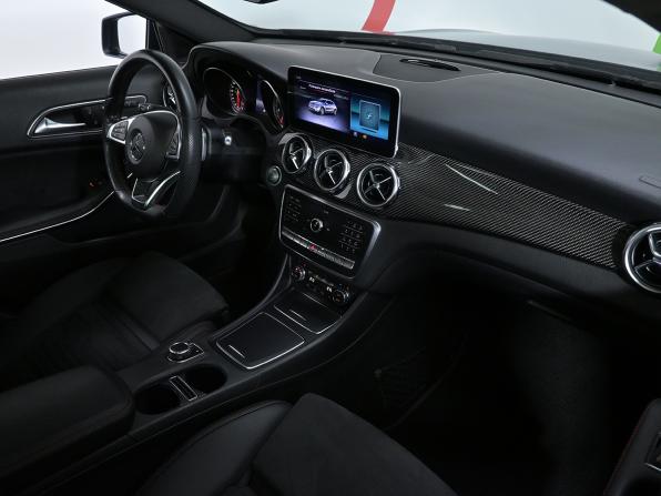 Mercedes-Benz GLA I (X156) Рестайлинг с пробегом 2019 года, цена 2 949 000 рублей, 78750 км, внедорожник, Автокод Объявления