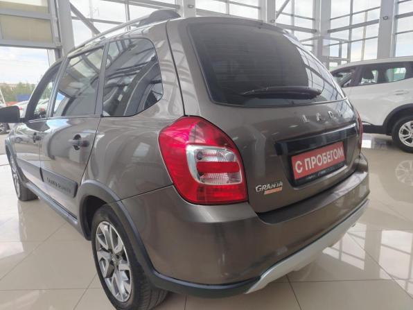 Lada (ВАЗ) Granta I Рестайлинг с пробегом 2019 года, цена 719 000 рублей, 110000 км, универсал, Автокод Объявления