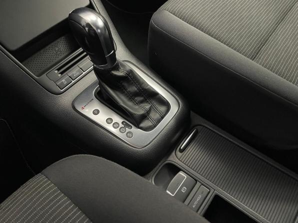Volkswagen Tiguan I Рестайлинг с пробегом 2011 года, цена 1 142 000 рублей, 253211 км, внедорожник, Автокод Объявления