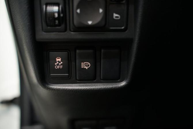 Nissan Juke I с пробегом 2012 года, цена 1 182 000 рублей, 115250 км, внедорожник, Автокод Объявления