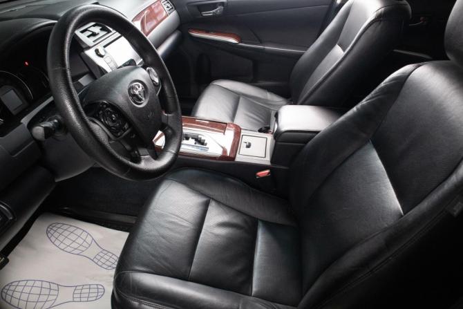 Toyota Camry VII (XV50) с пробегом 2013 года, цена 1 599 000 рублей, 229500 км, седан, Автокод Объявления
