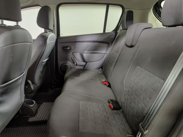 Renault Sandero II с пробегом 2016 года, цена 920 000 рублей, 141347 км, хэтчбек, Автокод Объявления