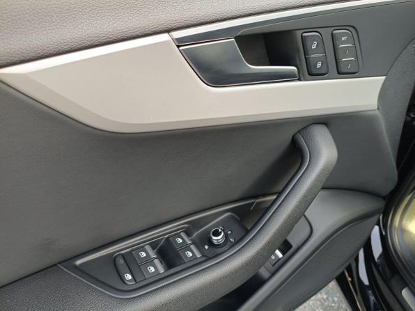 Audi A4 V (B9) с пробегом 2019 года, цена 2 599 000 рублей, 110015 км, седан, Автокод Объявления