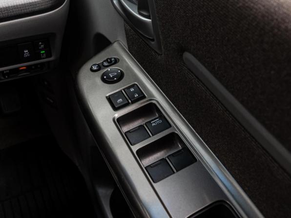 Honda Stepwgn V с пробегом 2016 года, цена 2 148 000 рублей, 64026 км, минивэн, Автокод Объявления