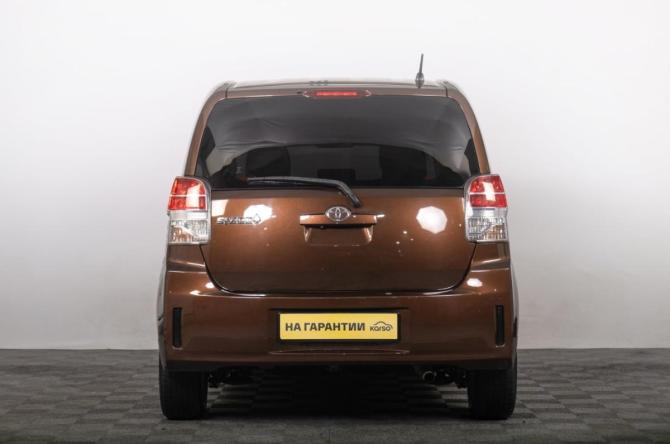 Toyota Spade с пробегом 2014 года, цена 1 079 000 рублей, 191400 км, компактвэн, Автокод Объявления