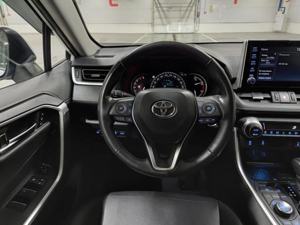 Toyota RAV4 V (XA50) с пробегом 2022 года, цена 3 580 000 рублей, 66082 км, внедорожник, Автокод Объявления
