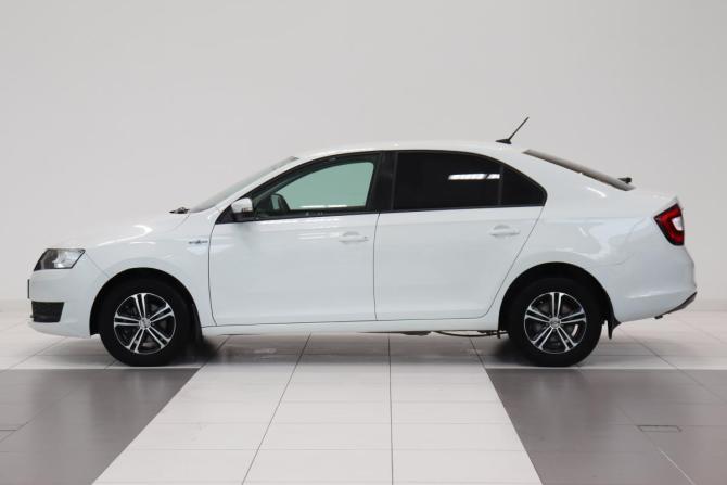 Skoda Rapid I Рестайлинг с пробегом 2018 года, цена 1 216 000 рублей, 84258 км, лифтбек, Автокод Объявления