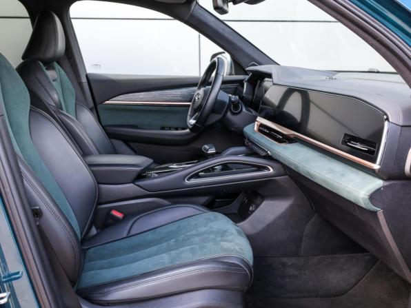 Geely Monjaro I с пробегом 2024 года, цена 3 449 000 рублей, 37000 км, внедорожник, Автокод Объявления